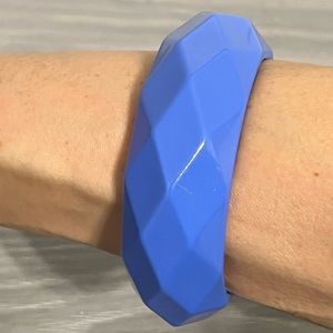 Vintage Plastic Lucite Bangle Bracelet, Blue with Diamond Pattern, Boho, Retro